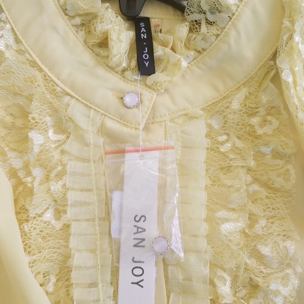 Blouse - Picture 4 of 4